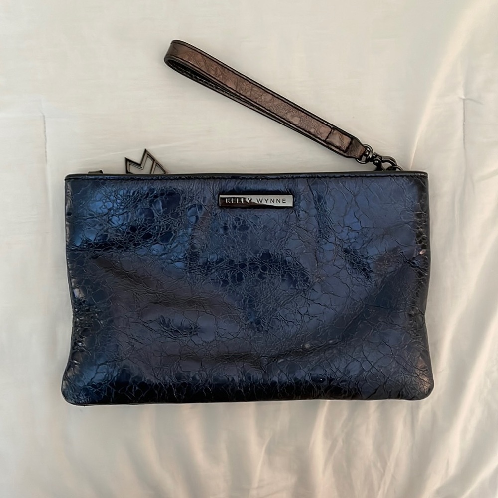 KELLY WYNNE | Risky Biz Wristlet
